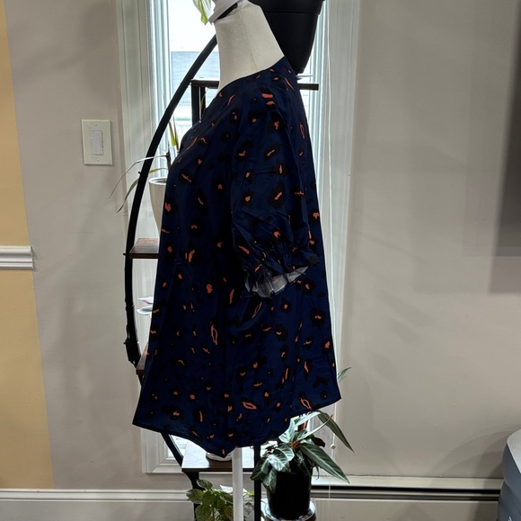 Navy Blue Printed Women's Blouse - Picture 3 of 6